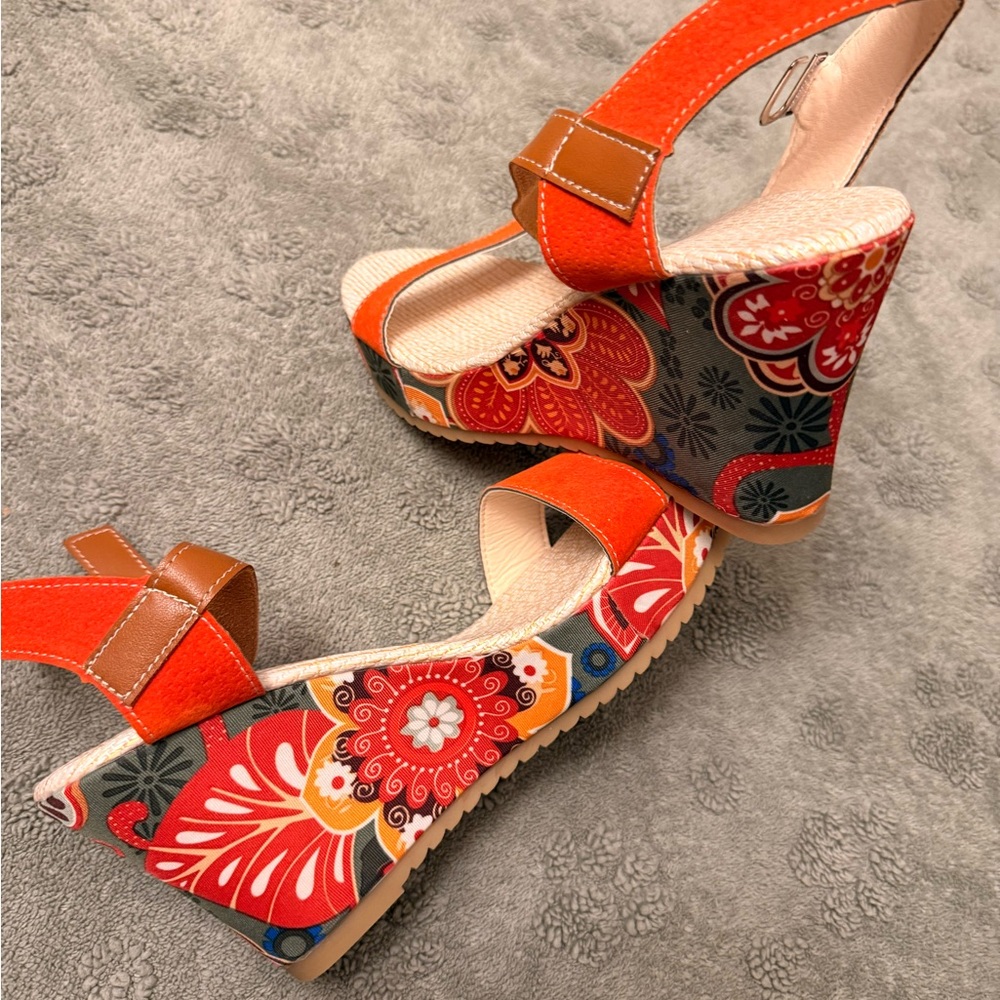 Floral Wedge Sandals - Orange and Brown